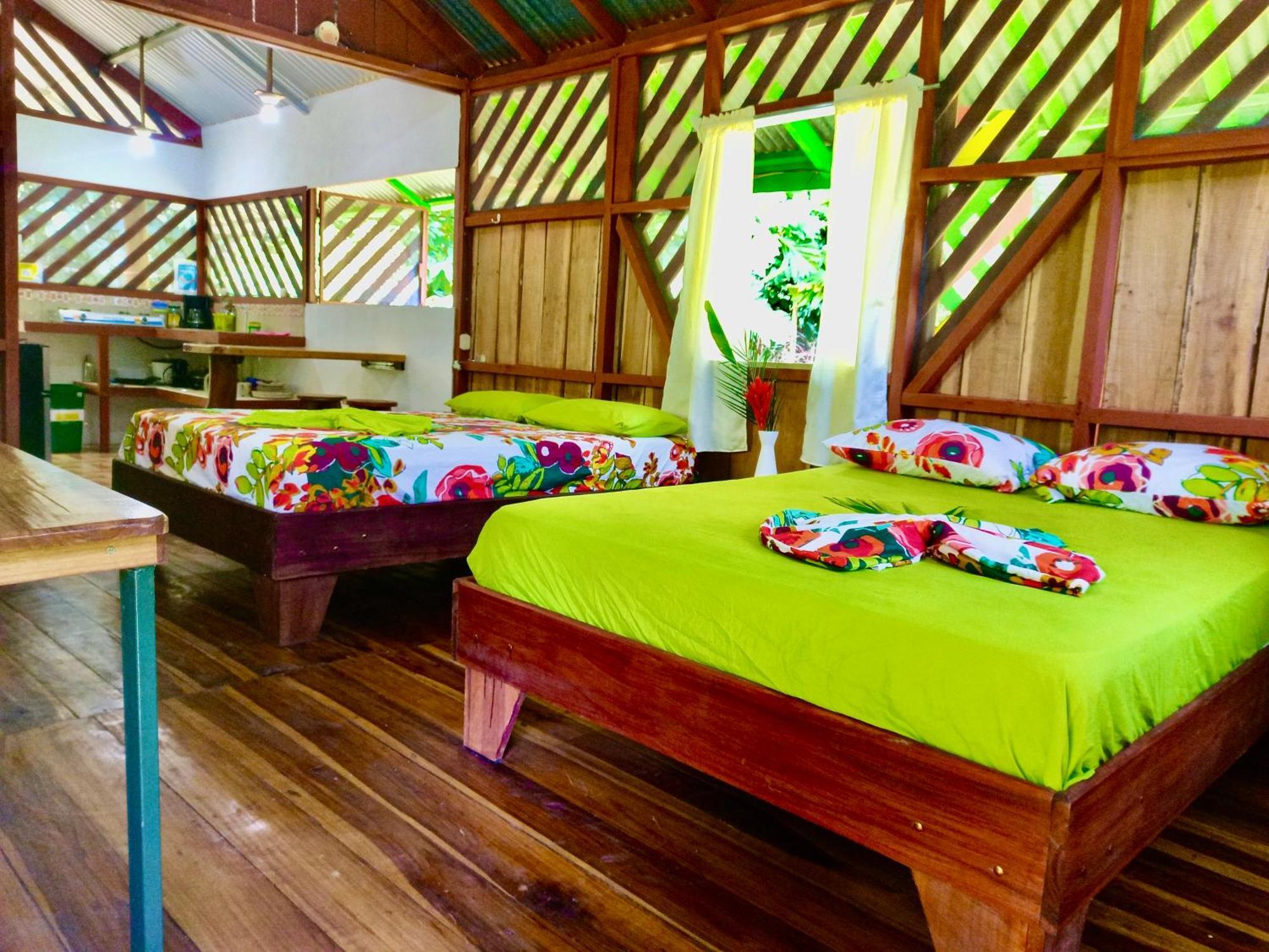 Alouatta Lodge And Canopy Cahuita Exteriér fotografie